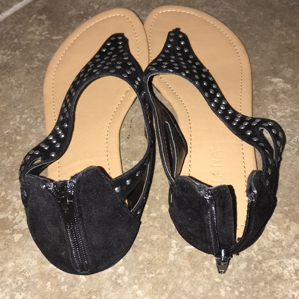 Sandals - Picture 2 of 3